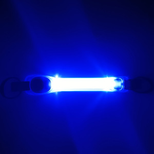 Collar de perro con luz LED y logotipo personalizado, collar luminoso de PVC que brilla en la oscuridad, accesorio de seguridad para paseos nocturnos. - Product Image 2