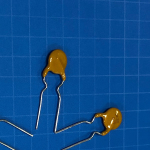 ฟิวส์แบบรีเซ็ตอัตโนมัติ หัวกลม ทรงกระบอก ระยะห่างระหว่างขั้ว 5.0 มม. 30V 0.75A ฟิวส์ PTC แบบ Through Hole สำหรับเครื่องใช้ไฟฟ้าในครัวเรือน - Product Image 3