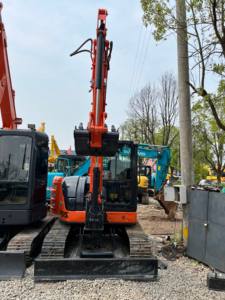 Hitachi Zaxis 55 Mini pelle sur chenilles en caoutchouc 5.5 tonnes Japon utilisé ZX55/U/ZX55US/ZX55USR à vendre avec boîte de vitesses moteur - Product Image 3