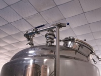 Mélangeur émulsifiant sous vide Yuanyang 1000L à couvercle fixe, haute puissance, en acier inoxydable, avec pompe et moteur, pour lotion corporelle et émulsion