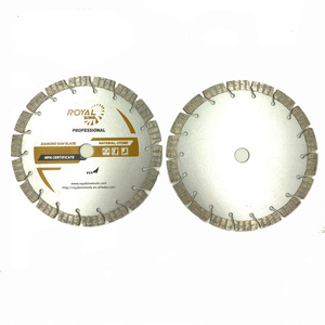 Royal Sino 180mm gran oferta hoja <span class=keywords><strong>de</strong></span> <span class=keywords><strong>sierra</strong></span> <span class=keywords><strong>de</strong></span> diamante Turbo segmentada pintada en <span class=keywords><strong>plata</strong></span> para granito - Product Image 3