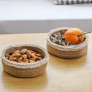 ตะกร้าทอเชือกฝ้ายทำมือทรงกลมสำหรับใส่ขนมเครื่องสำอางที่ใส่กุญแจที่เก็บของบนโต๊ะในครัวเรือน - Product Image 1