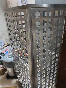 Jaula <span class=keywords><strong>de</strong></span> almacenamiento <span class=keywords><strong>de</strong></span> acero inoxidable <span class=keywords><strong>de</strong></span> malla <span class=keywords><strong>de</strong></span> alambre resistente, carrito <span class=keywords><strong>de</strong></span> lavandería <span class=keywords><strong>de</strong></span> limpieza <span class=keywords><strong>de</strong></span> hotel <span class=keywords><strong>de</strong></span> diseño personalizado con puerta - Product Image 5