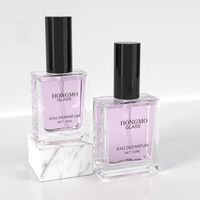 Flacon pulvérisateur de parfum de luxe en verre transparent, carré à épaule plate, vide, 30 ml, 50 ml, 100 ml, pour brume fine