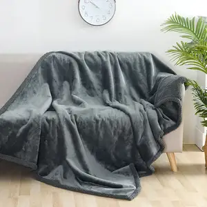 Waterproof Pet Blanket Liquid Pee Proof Dog Blanket for Sofa BedReversible Sherpa Fleece Furniture Protector Cover