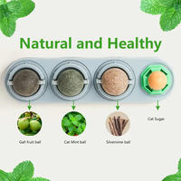 Vente en gros de jouets pour animaux de compagnie Boule à la menthe multifonctionnelle Quatre saveurs différentes fonctions Protection de la santé Boule à la menthe rotative 4 en 1 pour animaux de compagnie