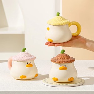 Cốc vịt sáng tạo cho cà phê hoặc bữa sáng cho nhà hoặc như một món quà M dễ thương phim hoạt hình vẽ tay Cốc Gốm Có Nắp - Product Image 1