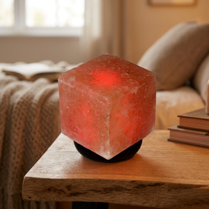 Lampe USB miniature en sel rose de l'Himalaya de haute qualité, lampes en sel naturel avec technique de sculpture artisanale, diffuseur de sel de l'Himalaya. - Product Image 1