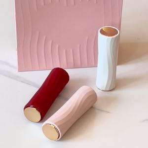 नरम कोहरे मैट लिपस्टिक हल्के लंबे समय तक चलने वाले पूर्ण-शरीर वाले गैर-स्मैडगिंग वाटरप्रूफ और रंग रेंड। - Product Image 1