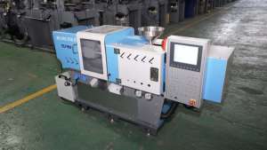 Machine de moulage par injection horizontale électrique de type bureau Mini 10T Moteur pour la fabrication de petits produits 25g PVC PET ABS PP PC - Product Image 6