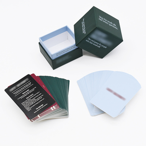 Cartes de conversation Icebreaker personnalisées avec 160 questions, en matériau durable, avec boîte de présentation verticale pour les soirées de jeux en famille - Product Image 5