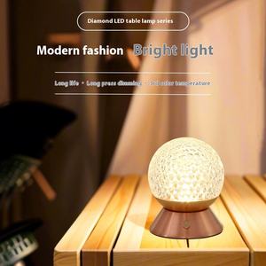 Lámpara de mesa de cristal Retro moderna, luz nocturna recargable, barra <span class=keywords><strong>transparente</strong></span>, decoración occidental para dormitorio, restaurante, Bar, voltaje de entrada de <span class=keywords><strong>5V</strong></span> - Product Image 2