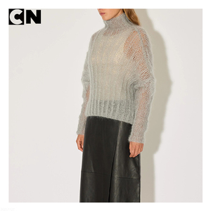 Pull en laine mohair à col roulé côtelé de luxe pour femmes, fabrication de pulls avec certification GRS, logo personnalisé, pull transparent - Product Image 4