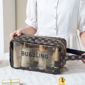 Sac cosmétique en PU avec logo personnalisé, grande capacité, transparent, portable, imperméable, pour articles de toilette et rangement, pour voyage, natation, gym - Product Image 6
