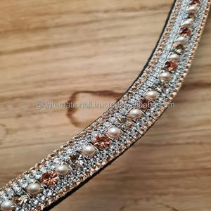 Diadema Decorativa para Caballo de Cuero Genuino Negro con 5 Hileras de Perlas Color Durazno y Cristales Transparentes de 18 mm, Diseño Personalizado - Product Image 1