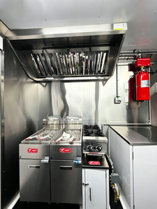 Remorque alimentaire commerciale avec plancha à gaz, friteuse et comptoir pour double cheeseburger, pour centre commercial nord-américain - Product Image 5