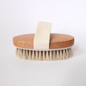 <span class=keywords><strong>Brosse</strong></span> de douche ovale <span class=keywords><strong>en</strong></span> bois humide et sèche avec poils de <span class=keywords><strong>crin</strong></span> <span class=keywords><strong>pour</strong></span> les soins du <span class=keywords><strong>corps</strong></span> Nettoyage cellulite et lymphatique (tout naturel) - Product Image 3