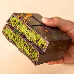OEM Hot Sale Dubai Pistachio <strong>Dark</strong> <strong>Chocolate</strong> Longer Shelf Life Easy to Access Custom Exotic <strong>Chocolate</strong> Freeze Dried <strong>Dark</strong> <strong>Chocolate</strong> - Product Image 3