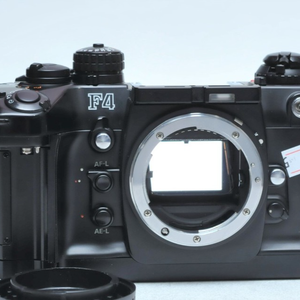 F4 *部品/修理* 現状のまま 新品 純正 在庫あり 産業オートメーションパック専用PLCプログラミングコントローラ - Product Image 1