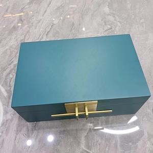 Caja de Joyería de Madera de Estilo Americano, Lujosa y Elegante, con Acabado Mate para Anillos, Collares y Pulseras, Almacenamiento con Logotipo Personalizado - Product Image 1