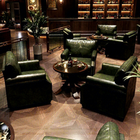 Ensemble de canapé et table de bar vintage en bois massif rétro, usage commercial, meubles de bar à whisky et cigares