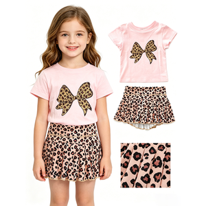 Conjunto de Ropa de Verano para Bebés Niñas, 2 Piezas, Top Rosa con Lazo Informal y Falda de Leopardo, Ropa de Boutique para Niñas Pequeñas - Product Image 1