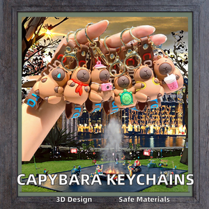 Venta al por mayor lindo carpincho silicona muñeca llaveros goma coche bolsa colgante regalos nuevo diseño de dibujos animados para parejas - Product Image 2