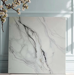 กระเบื้องปูพื้นพอร์ซเลนลายหินอ่อนสีขาวขนาด 600x600 มม. จาก Foshan ขายดี ผิวเคลือบกันลื่น ราคาถูก ใช้ปูพื้นและผนัง - Product Image 3