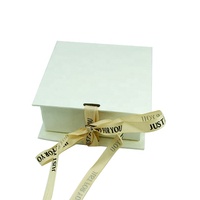 Boîte cadeau rigide mate personnalisée de luxe avec logo, emballage en carton haut de gamme, boîte à rabat avec fermeture magnétique et ruban