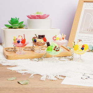 Llaveros de Plástico Personalizados con Forma de Helado, Llaveros Divertidos de Comida Falsa, Llavero de Simulación 3D, Regalo Hecho a Mano - Product Image 4