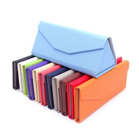 Boîte carrée pliable Logo personnalisé Étui à lunettes de soleil en cuir PU rigide à la mode pour hommes et femmes