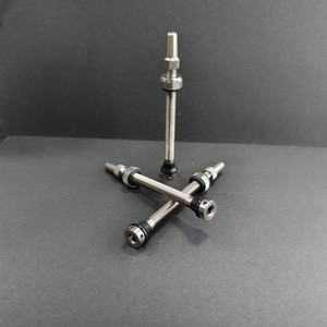 <span class=keywords><strong>Valve</strong></span> Presta <span class=keywords><strong>Tubeless</strong></span> en Alliage de Titane Légère Haute Résistance Anti-Corrosion <span class=keywords><strong>pour</strong></span> Jantes Carbone Vélo de Route <span class=keywords><strong>VTT</strong></span> Gravel - Product Image 1