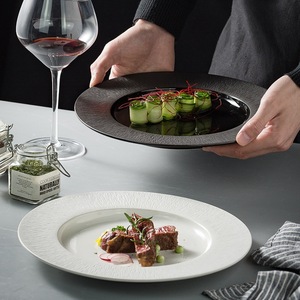 Vente en gros Assiettes plates en porcelaine blanche de 10.5 pouces Assiettes en céramique bon marché pour les mariages - Product Image 4