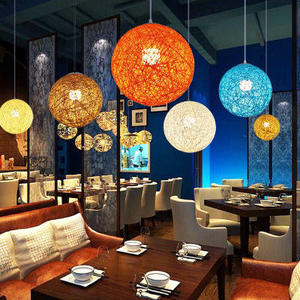 Suministro de fábrica, luz LED colgante de bambú para interiores, iluminación colgante de techo redondo en tamaños medianos - Product Image 3