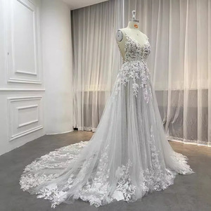 <span class=keywords><strong>Robe</strong></span> de mariée de <span class=keywords><strong>printemps</strong></span> de luxe pour princesse Noble paillettes étoilées dos nu avec broderie d'appliques de perles élégantes de Style classique - Product Image 2