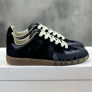 Chaussures de marche décontractées personnalisées MM6 Pigment Graffiti pour femmes, légères, respirantes, luxueuses, tendance, en cuir véritable, absorbant les chocs - Product Image 6