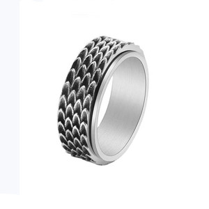 Anello di ansia con scala di drago BASQUESUN per gli uomini con anello di ansia rotante - Product Image 1