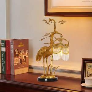 Lampada da Tavolo <span class=keywords><strong>con</strong></span> Corvo Coronato in Bronzo, <span class=keywords><strong>Paralume</strong></span> <span class=keywords><strong>con</strong></span> <span class=keywords><strong>Perline</strong></span> di Cristallo e Nappine, Lampade da Comodino Dimmerabili, Illuminazione Decorativa - Product Image 6