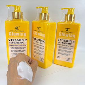 Lotion corporelle à la vitamine C et au curcuma la plus vendue. Contient de l'acide ascorbique - Éclaircit le teint. Hydratation douce. 444 ml. - Product Image 1