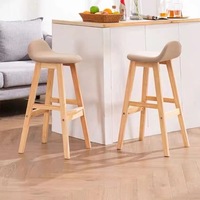 Tabouret de bar moderne nordique à hauteur de comptoir avec revêtement en cuir et dossier confortable pour bar à jus, salon de thé, îlot de cuisine