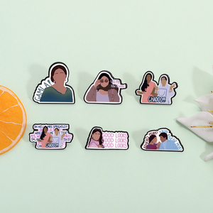 Empresa de producción de cine esmalte Pin <span class=keywords><strong>película</strong></span> personaje línea broche solapa insignia <span class=keywords><strong>película</strong></span> creativa tema joyería regalo para amigo al por mayor - Product Image 2