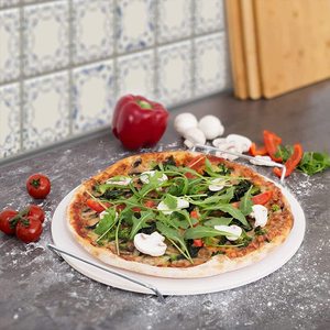 Plateau en céramique beige pour pizza, pierre réfractaire ronde de 32,5 cm avec support pour la cuisson au four - Product Image 5
