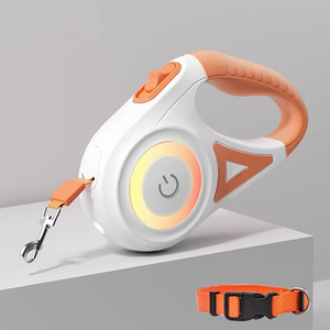 Laisse de chien lumineuse rétractable automatique petite chaîne de chien de taille moyenne pour la marche en plein air - Product Image 2