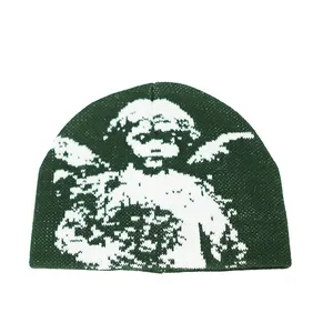 Tüm baskı kış örme açı jakarlı bere şapkalar dayanıklı spor kap özel Logo nakış Cuffless Toque Unisex