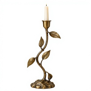 Élégant Porte-Bougie en Métal Motif Feuille de Vigne, Support de Bougie Botanique pour Décoration de Table, Ornement Central et d'Appoint pour la Maison - Product Image 1