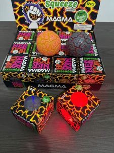 NeeDoh Magma Smack, Pelota Antiestrés con Textura de Lava y Meteorito, Juguete Sensorial para Niños - Product Image 3