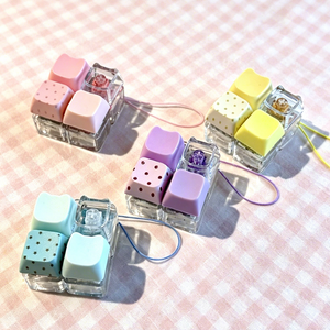 Transparent PC Dual Keycap Switch Tester <b>Keychain</b> Fingertip Press Tactile Decompression <b>Fidget</b> Toy Unisex Made in China - Product Image 1