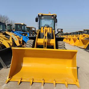 รถตักล้อยางดิจิตอลรุ่นใหม่ล่าสุด ความจุถัง 1.5 ลูกบาศก์เมตร ได้รับการรับรองมาตรฐาน EPA เครื่องยนต์ดีเซลเป็นตัวเลือก - Product Image 3