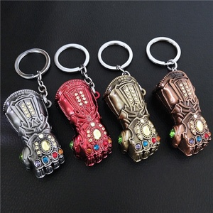 All'ingrosso 3D portachiavi in lega di metallo Infinity War <span class=keywords><strong>Thanos</strong></span> guanti pugno apribottiglie pellicola portachiavi Mar vel Souvenir - Product Image 3