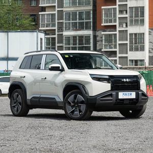 SUV compacto eléctrico 4x4 de alto rendimiento con sistema de drones y suspensión inteligente Fangchengbao Formula Leopard Titanium 3 - Product Image 1